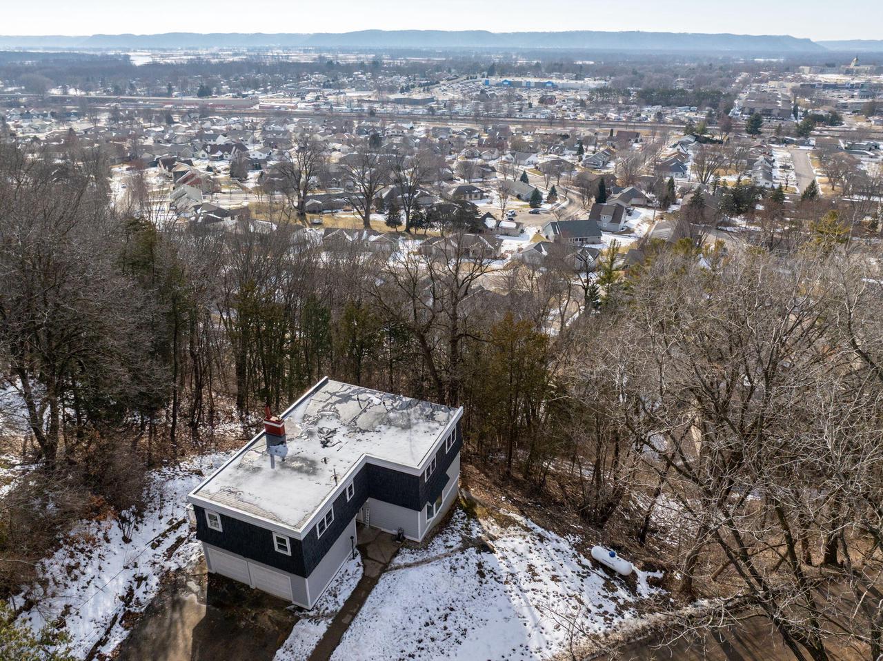 3504 Crown BOULEVARD