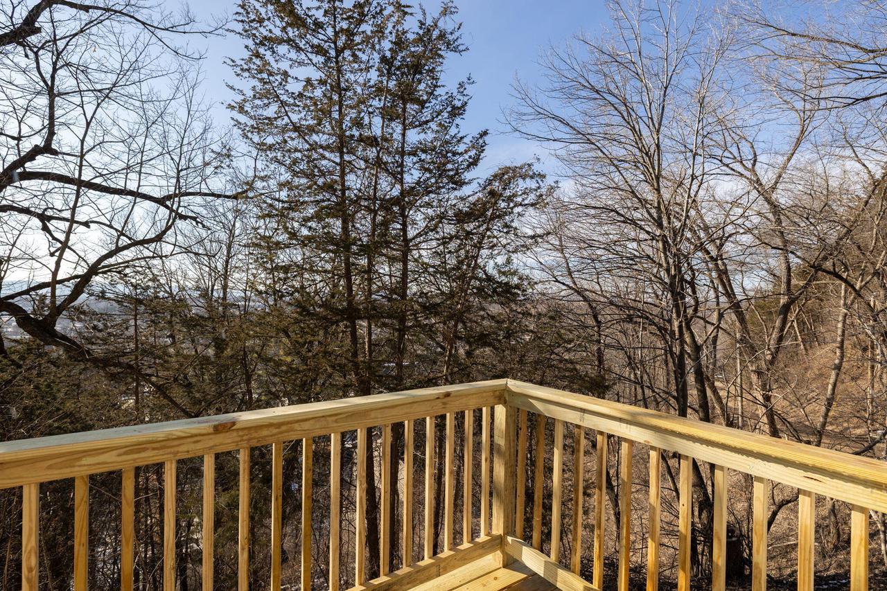 3504 Crown BOULEVARD