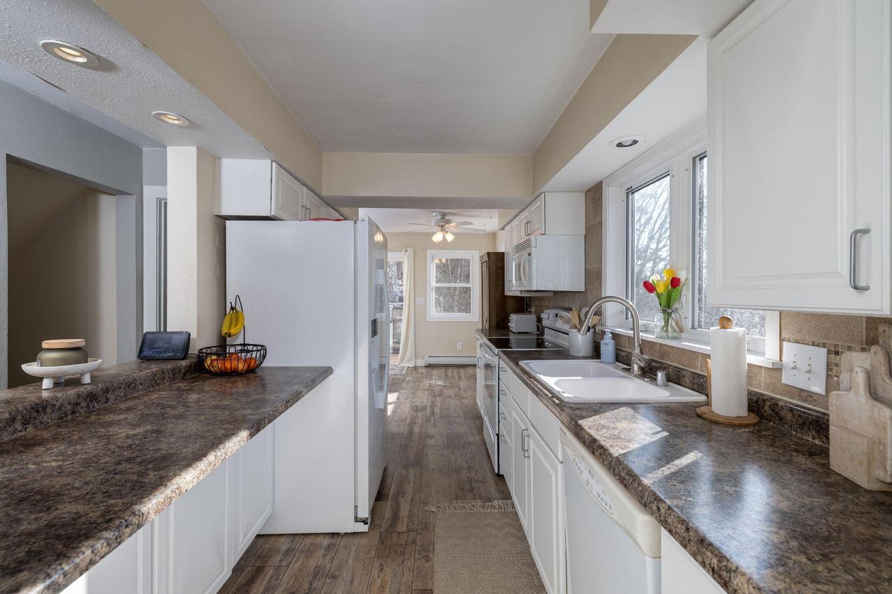 3504 Crown BOULEVARD