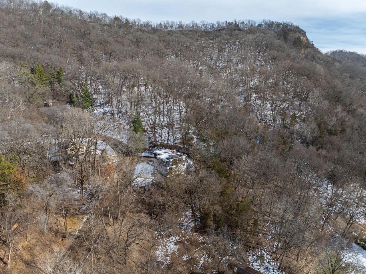 3504 Crown BOULEVARD