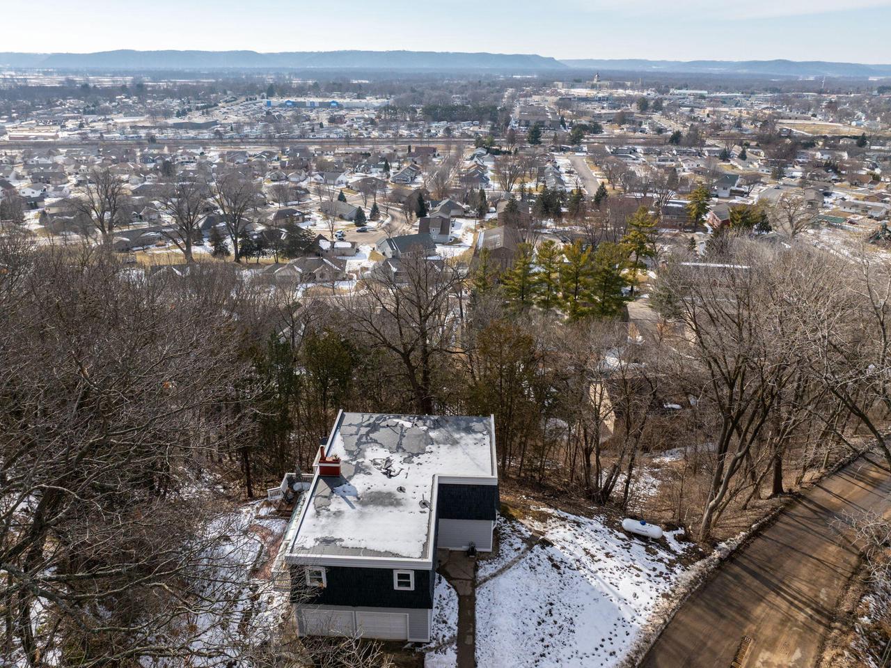 3504 Crown BOULEVARD