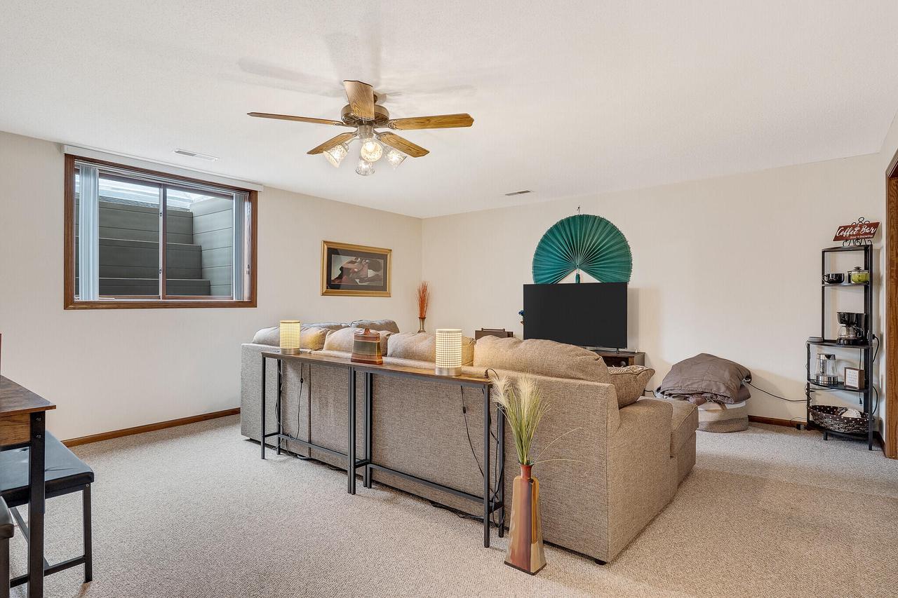3301 Rosehill PLACE