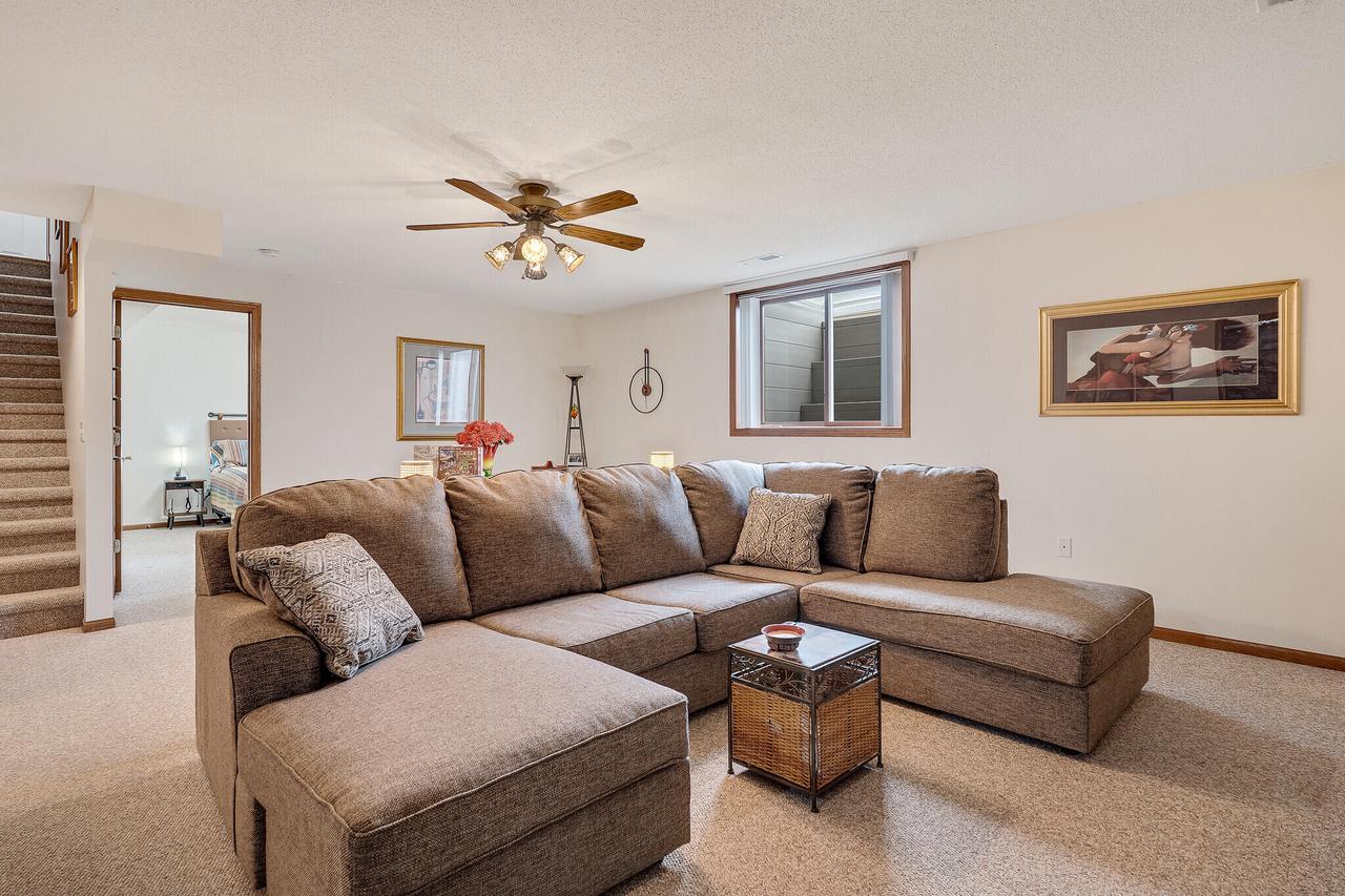 3301 Rosehill PLACE