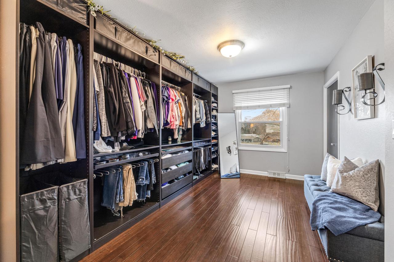 1628 Valley View DRIVE