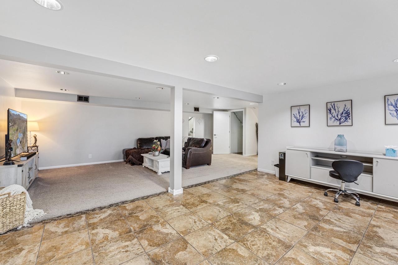 1628 Valley View DRIVE