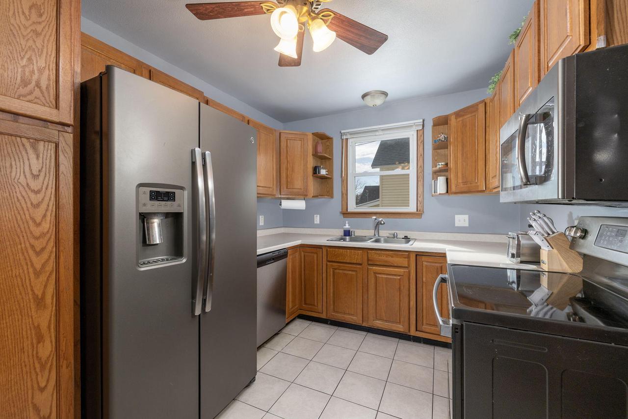 235 9th AVENUE SOUTH South