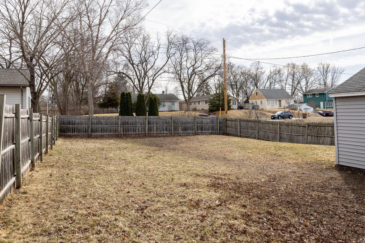 235 9th AVENUE SOUTH South