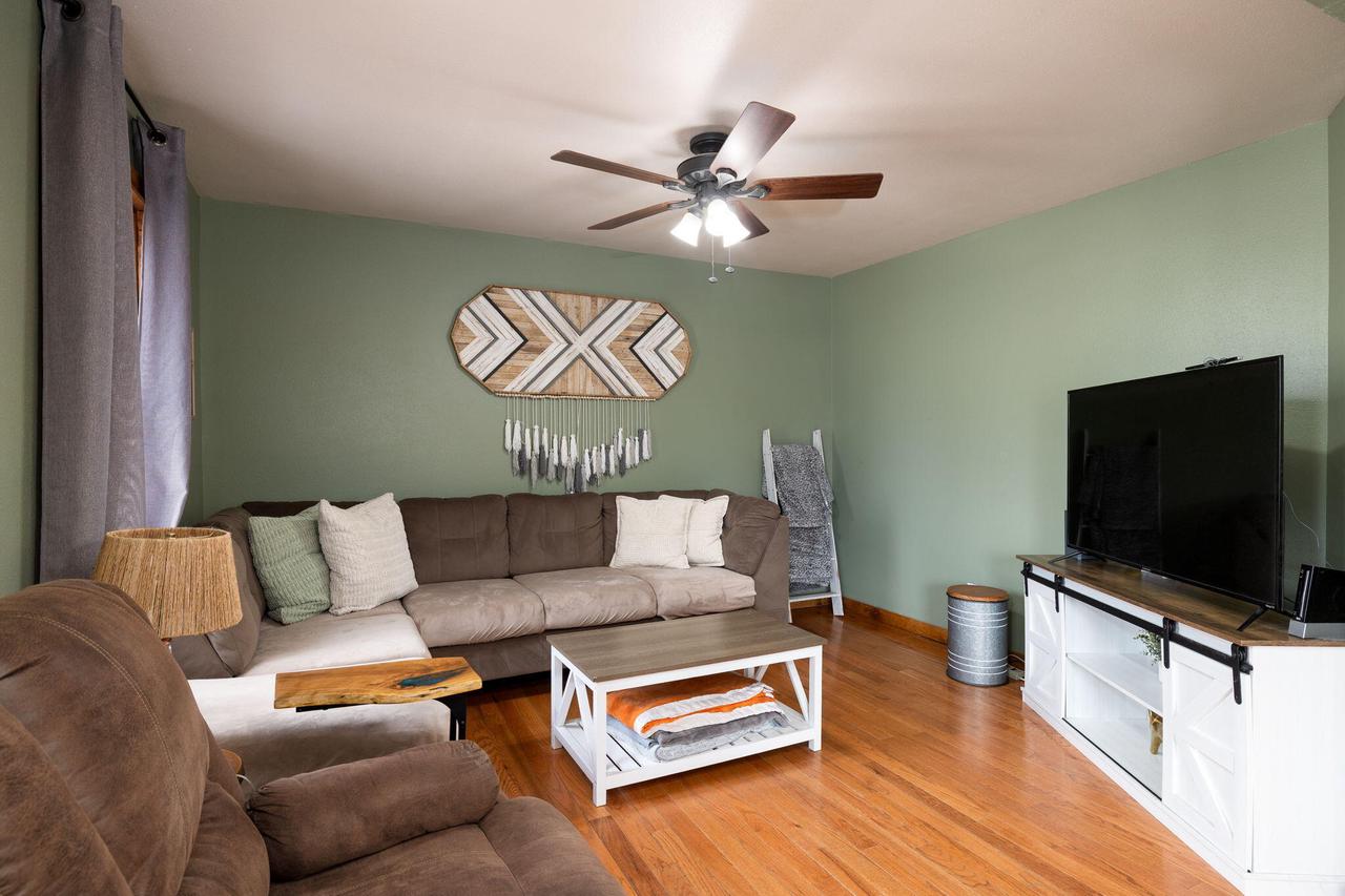 235 9th AVENUE SOUTH South