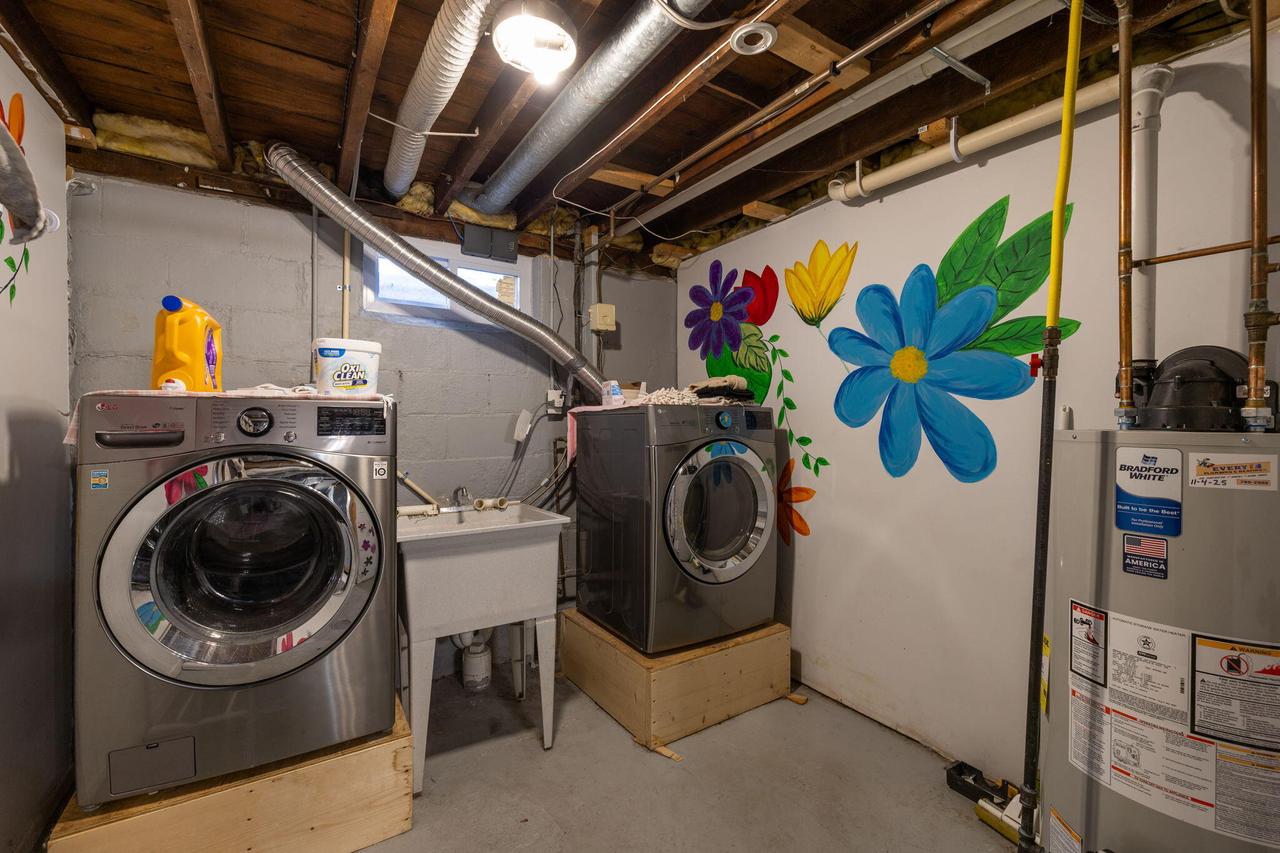 235 9th AVENUE SOUTH South