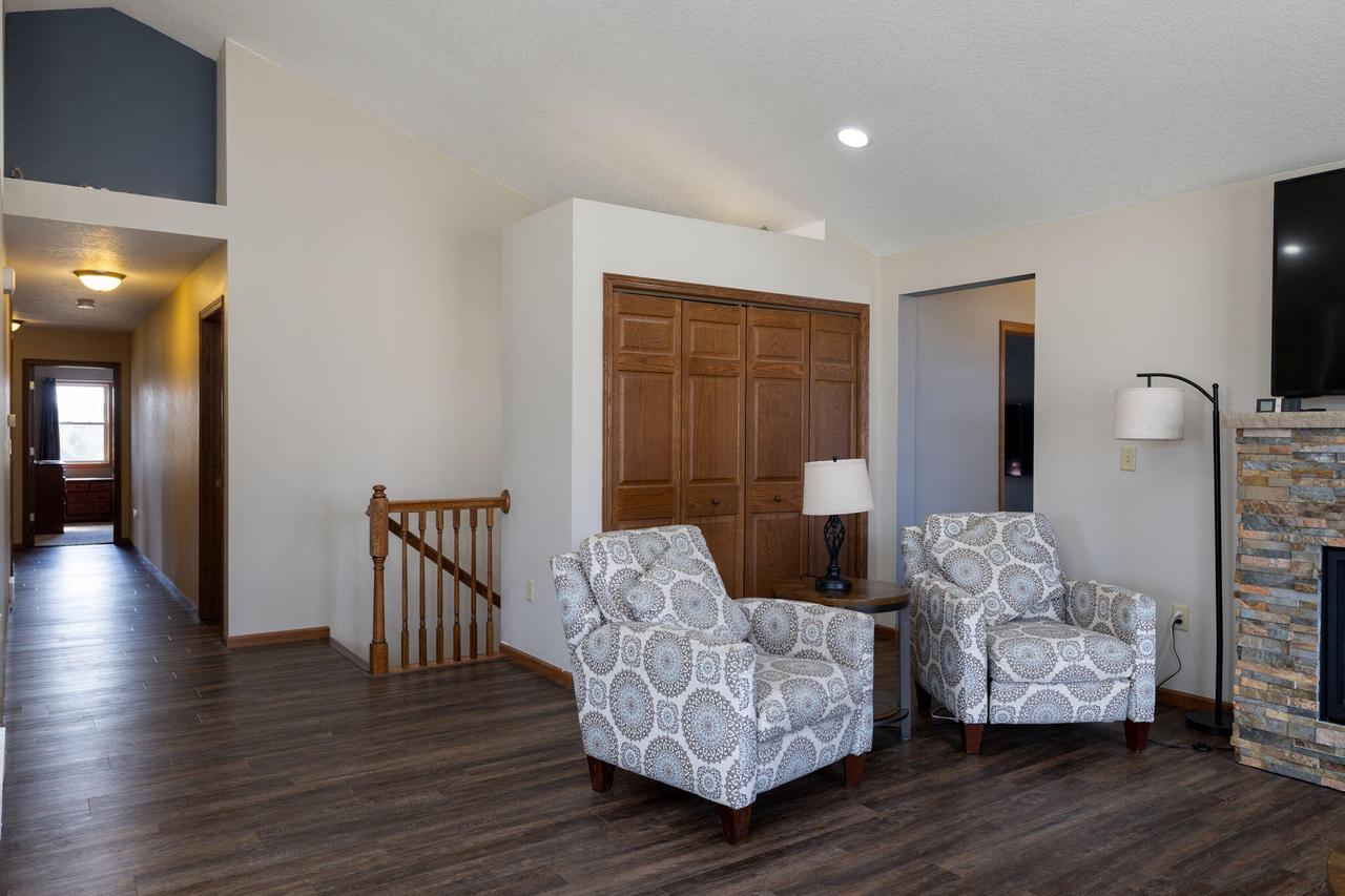 W7945 Vermeer STREET