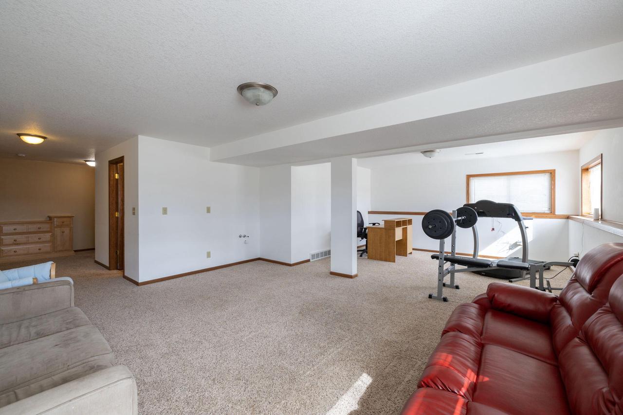 W7945 Vermeer STREET