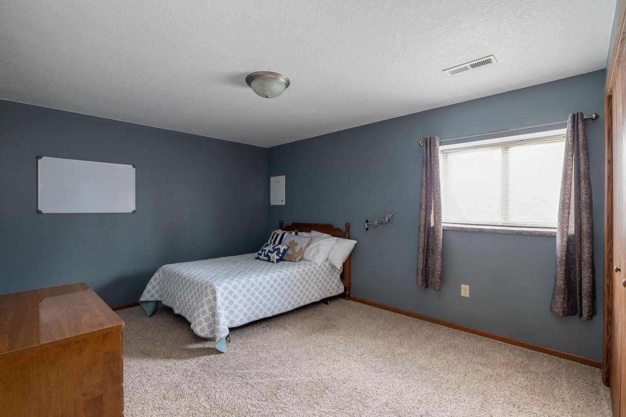 W7945 Vermeer STREET