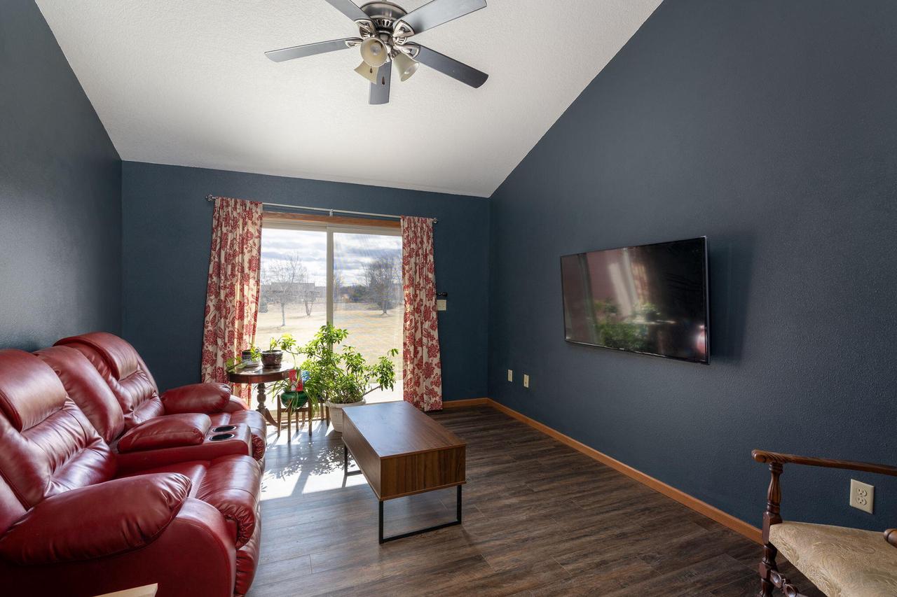 W7945 Vermeer STREET