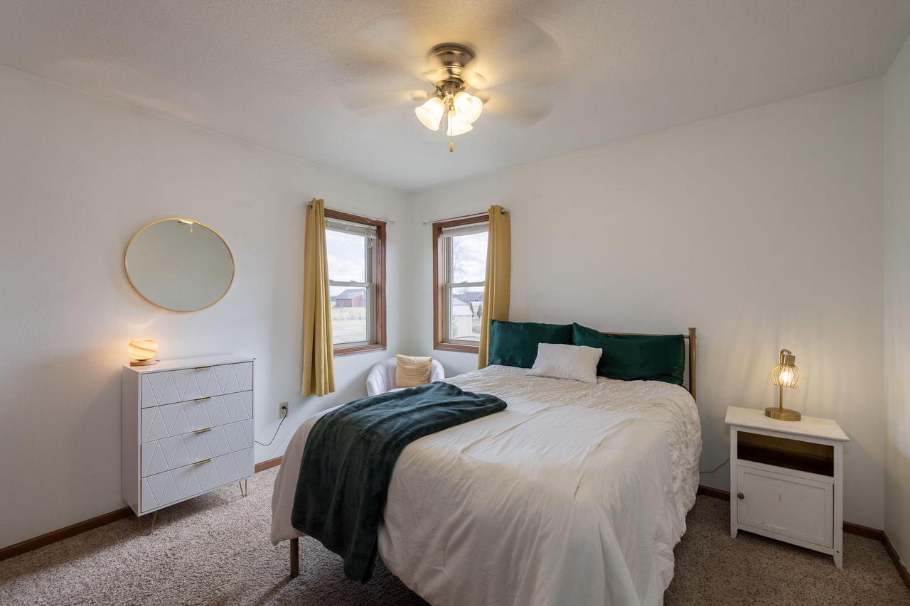 W7945 Vermeer STREET