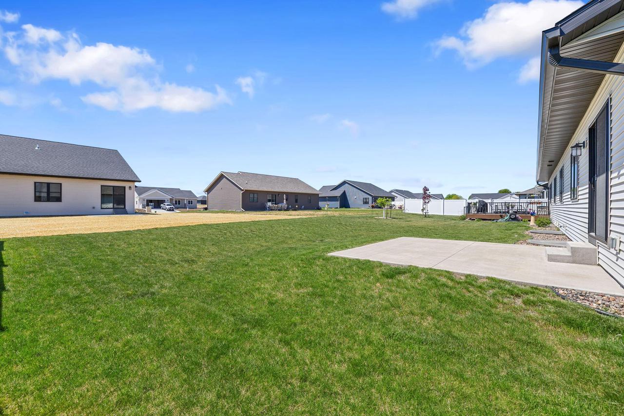 733 Crockett DRIVE