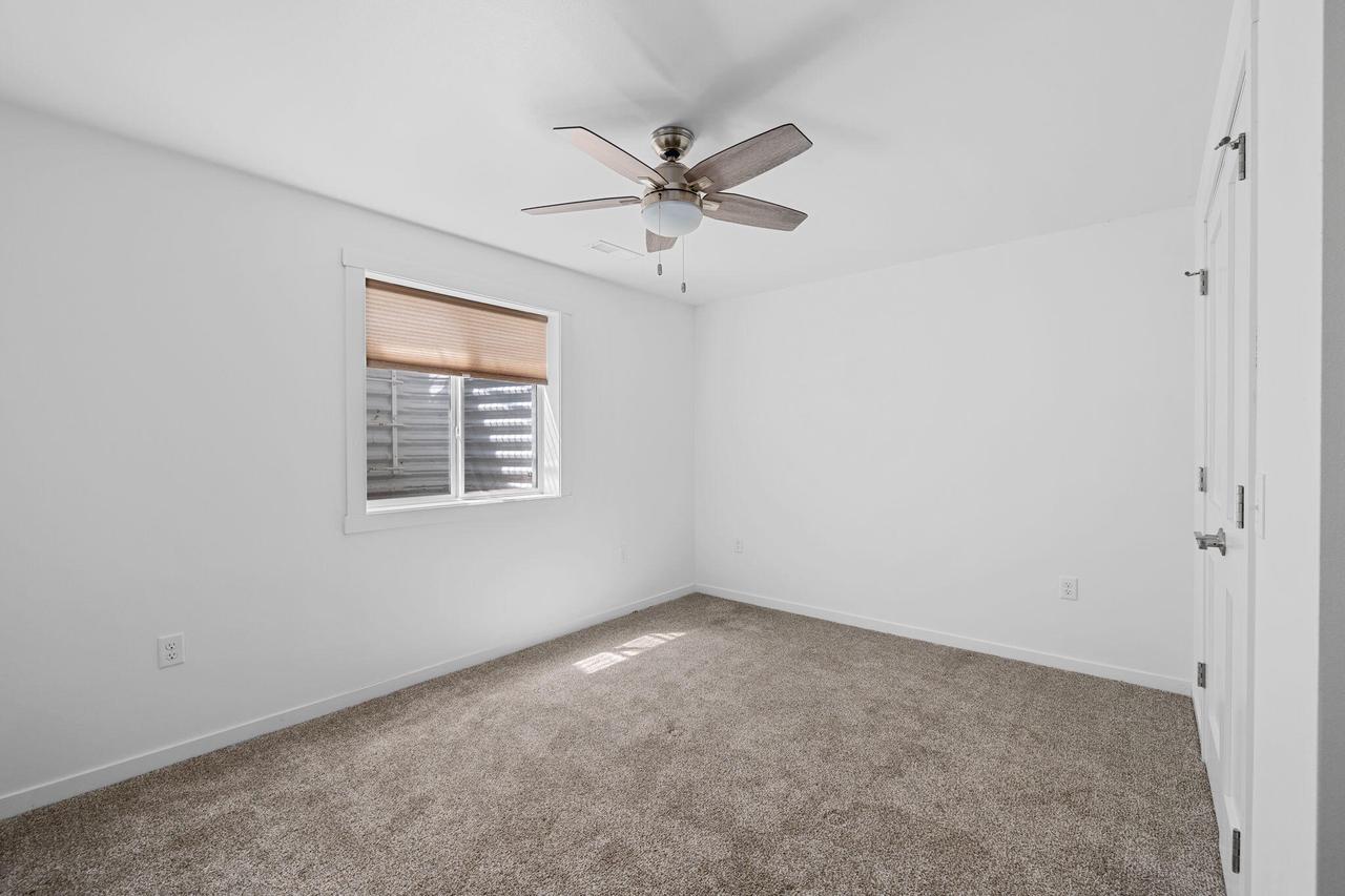733 Crockett DRIVE