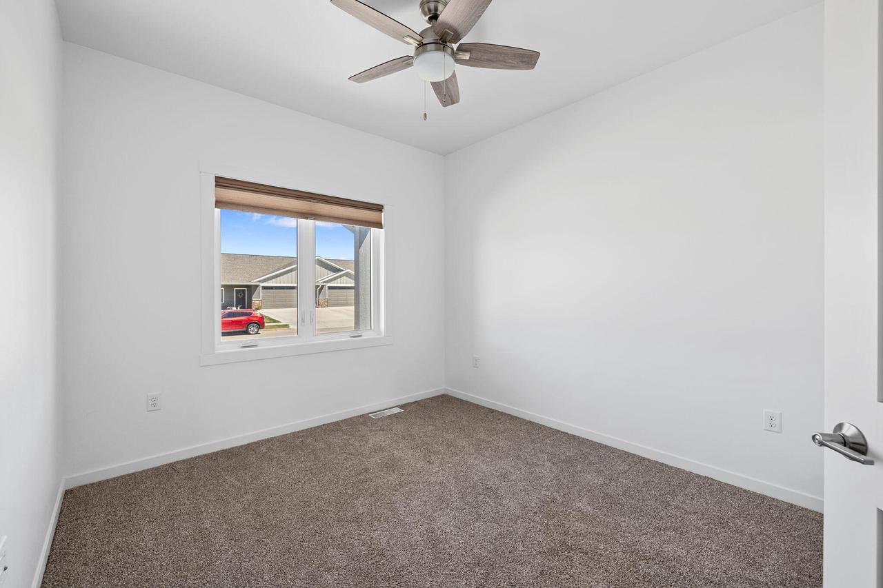 733 Crockett DRIVE