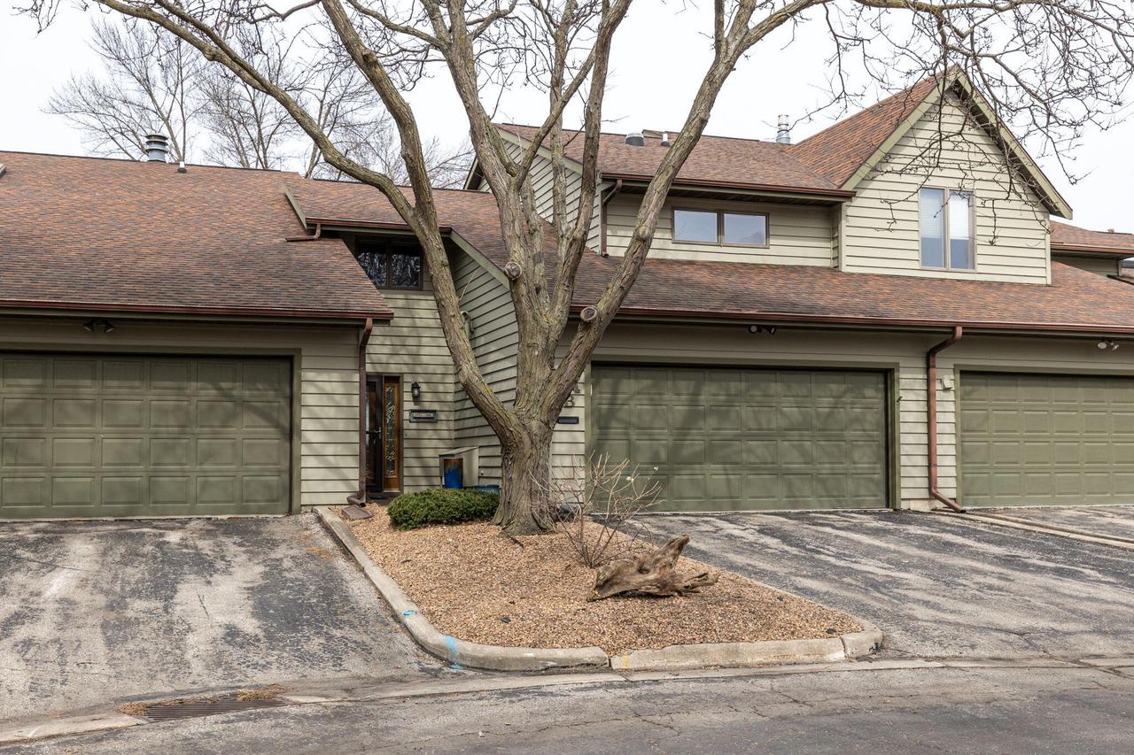 404 Gillette STREET B