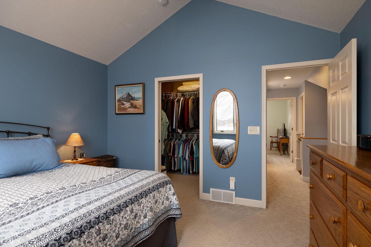 404 Gillette STREET B