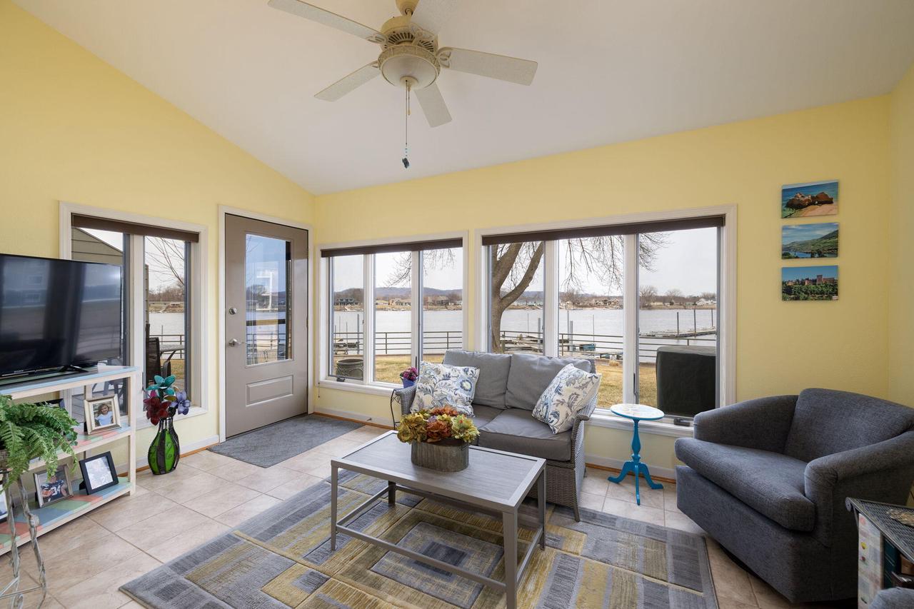 404 Gillette STREET B