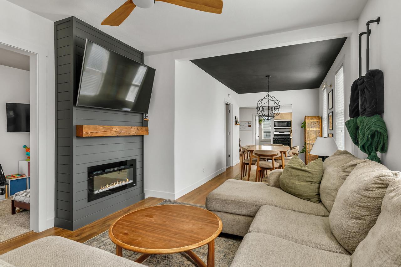 1303 6th STREET SOUTH South