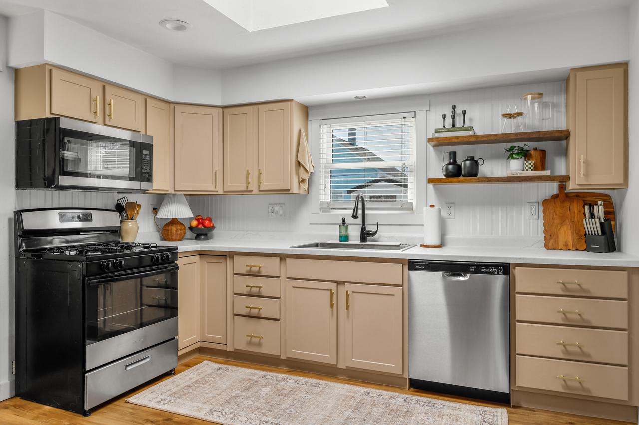 1303 6th STREET SOUTH South