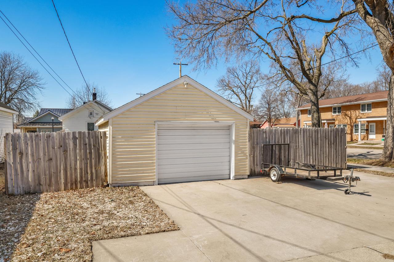 1303 6th STREET SOUTH South