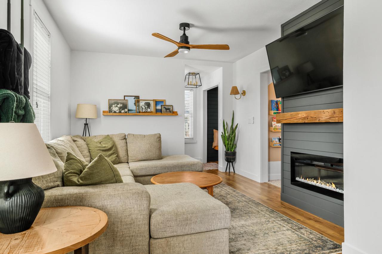 1303 6th STREET SOUTH South