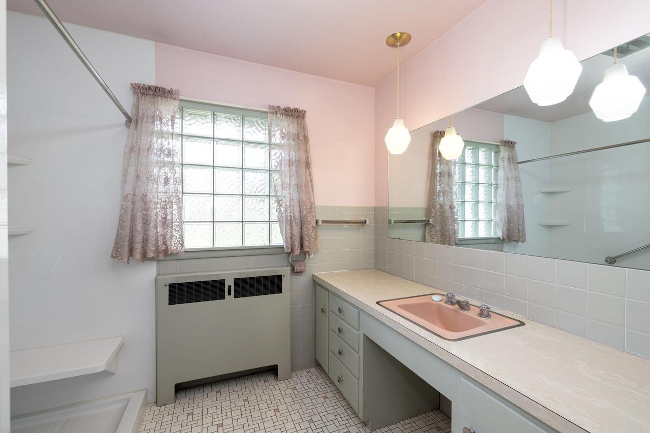 1119 Losey BOULEVARD SOUTH South