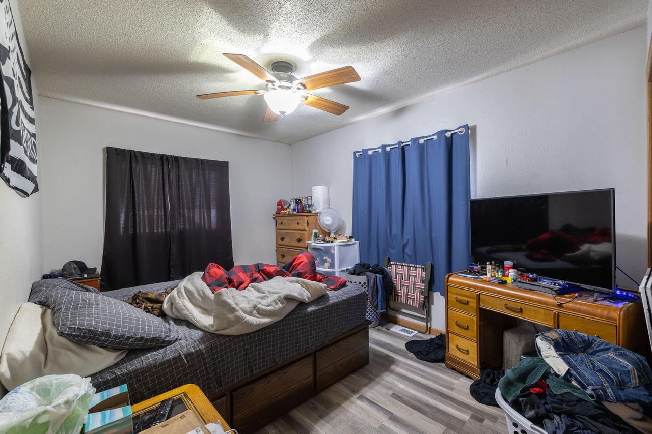 1611 Charles STREET 1613