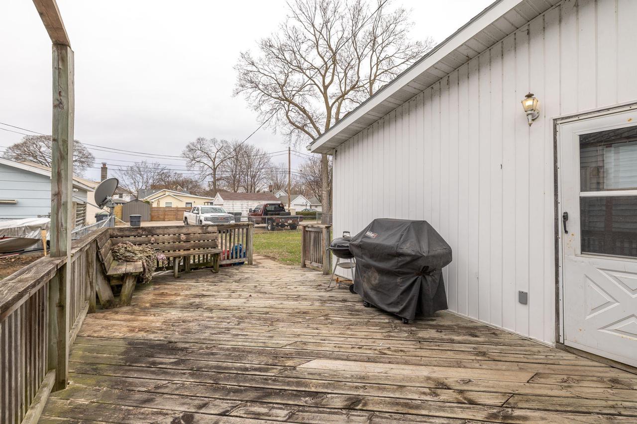 1611 Charles STREET 1613