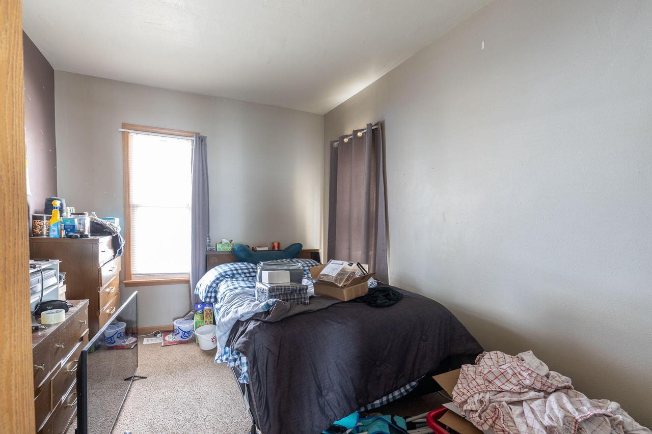 1611 Charles STREET 1613