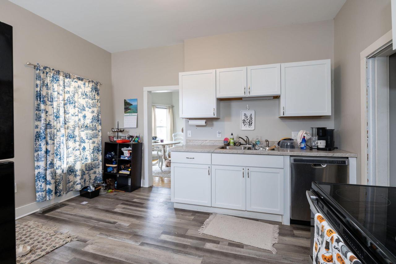 1306 Charles STREET 1308