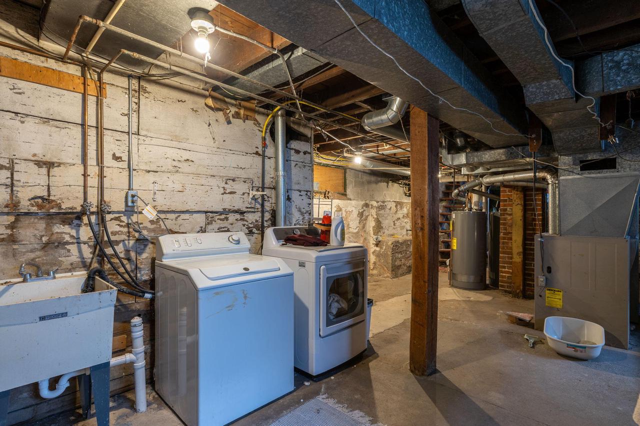 1306 Charles STREET 1308