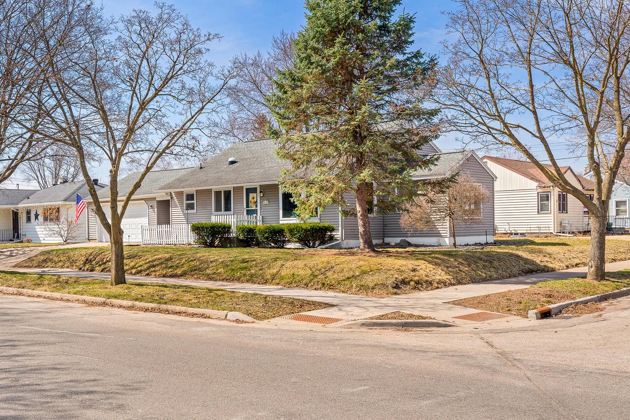 3400 28th STREET SOUTH South