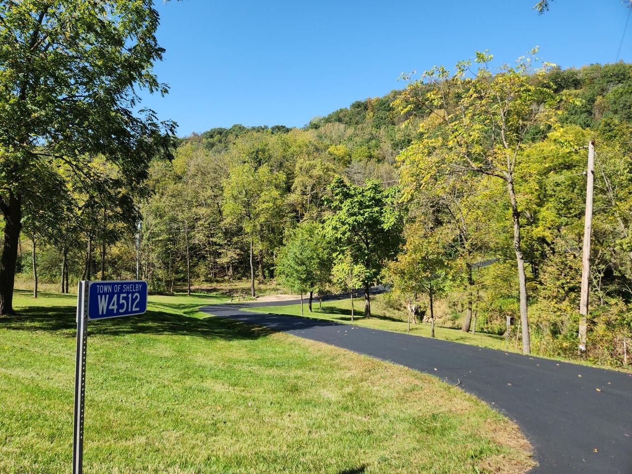 W4512 County Road FO