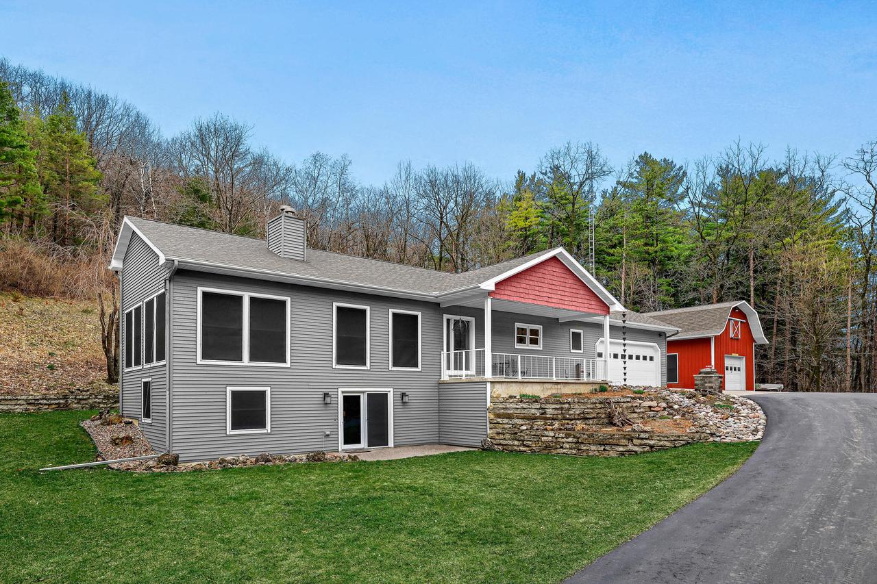 W4512 County Road FO