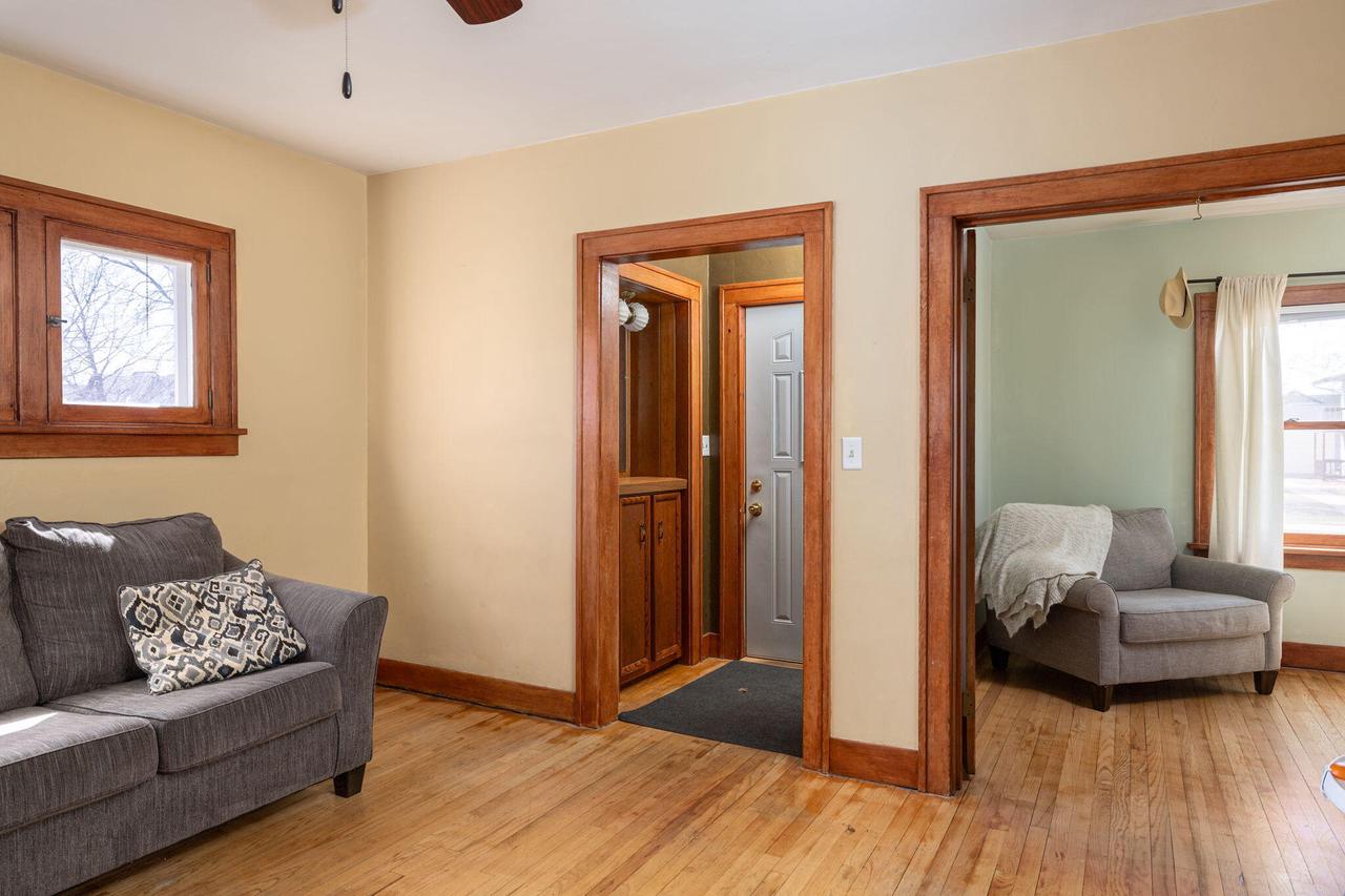 1425 Redfield STREET