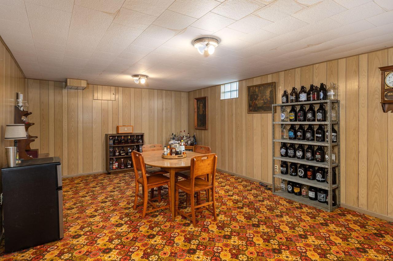 1425 Redfield STREET