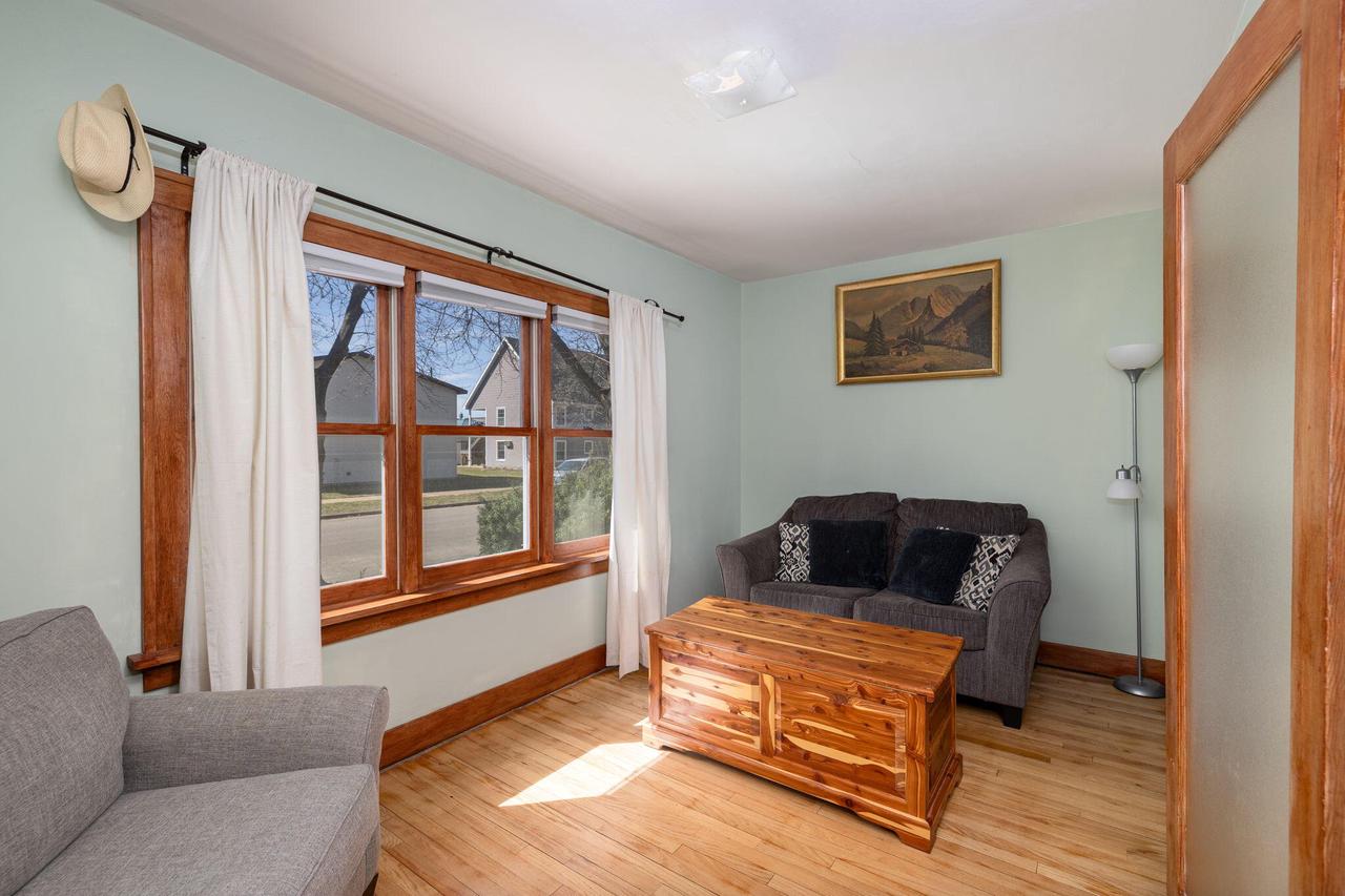 1425 Redfield STREET