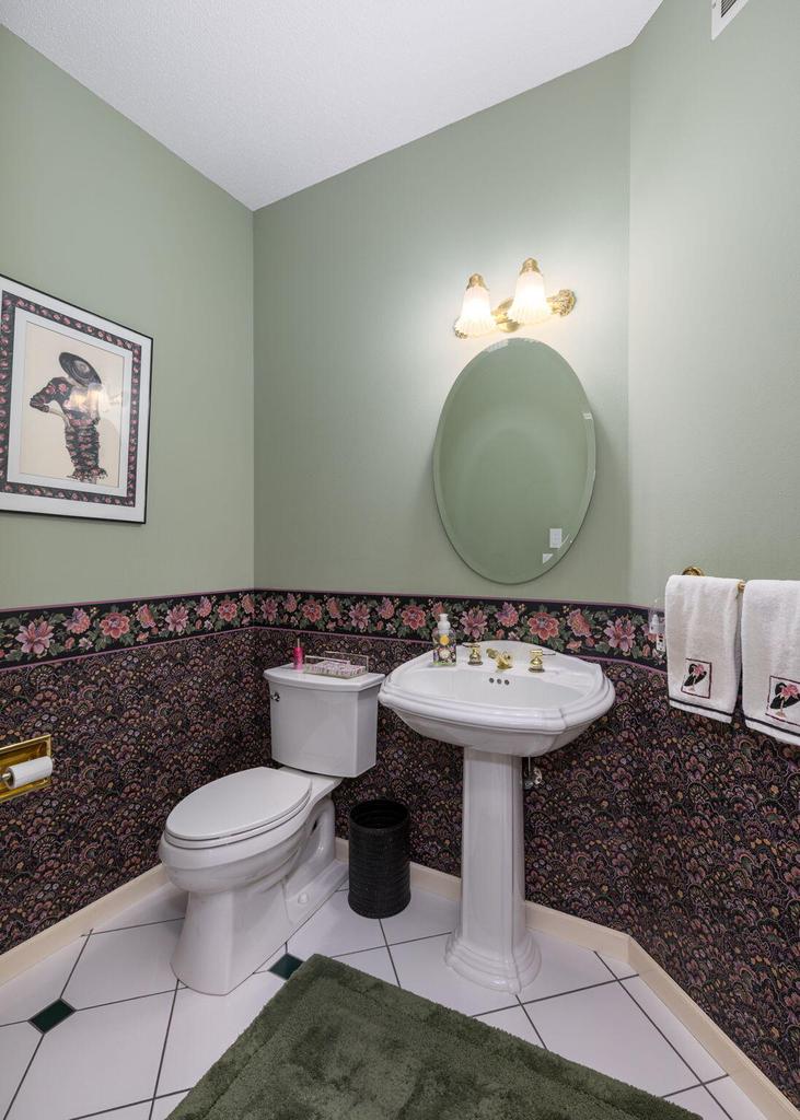 430 Larkspur LANE EAST East