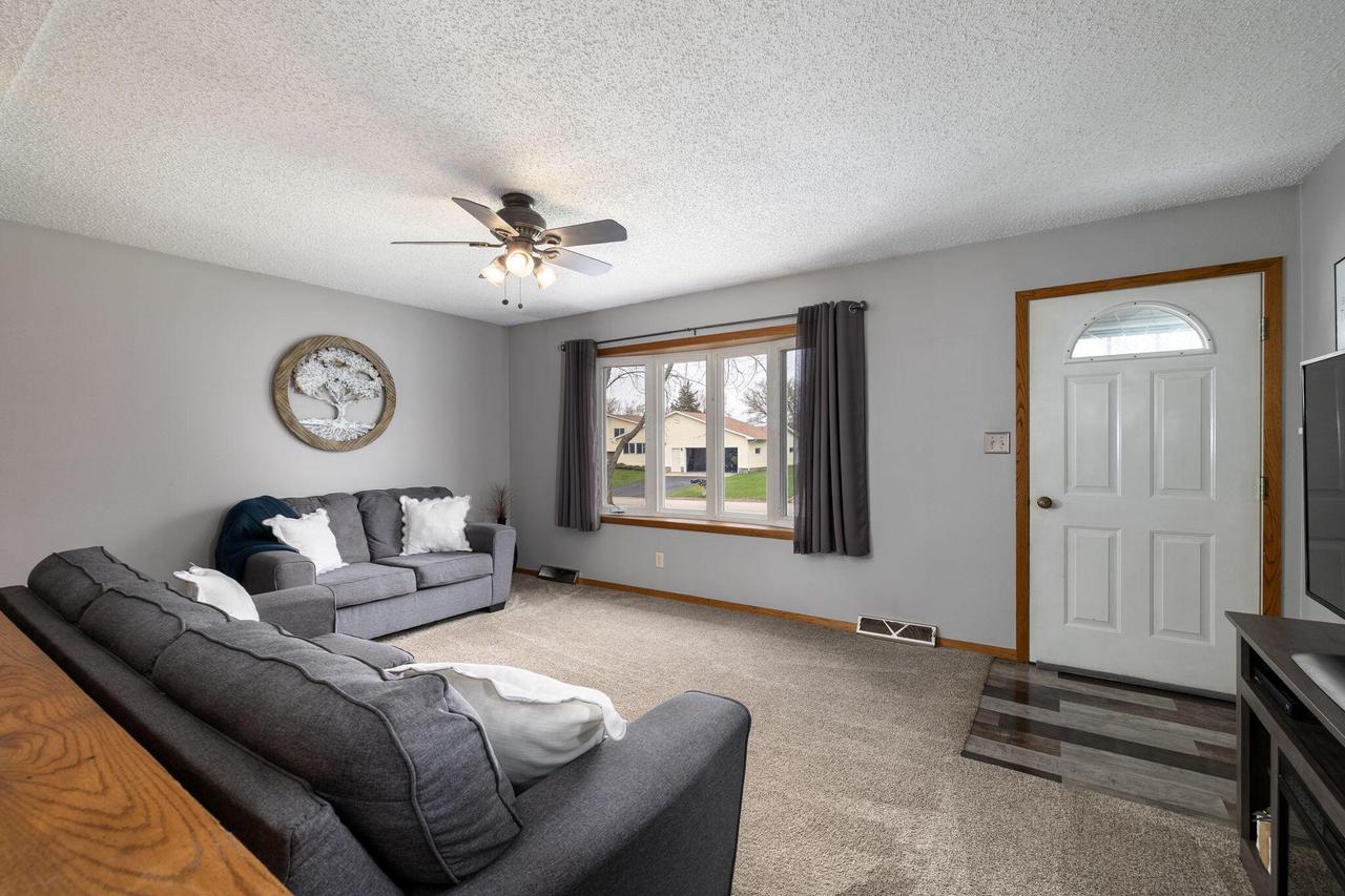 306 Neitzel DRIVE