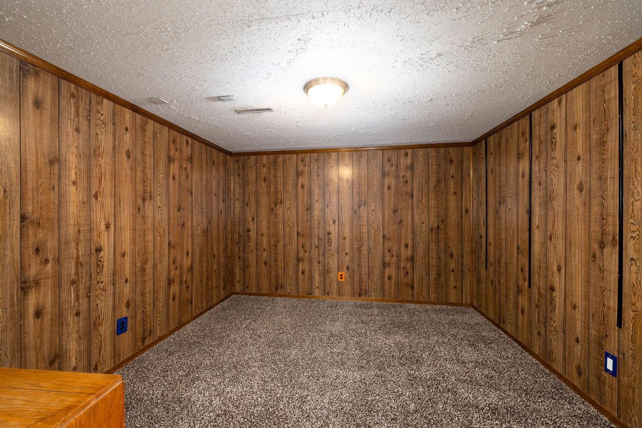 306 Neitzel DRIVE