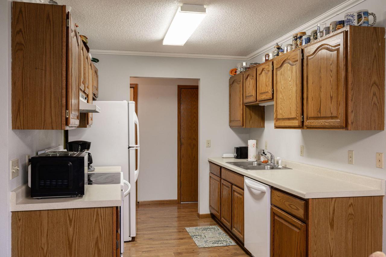 811 Sprague STREET 1