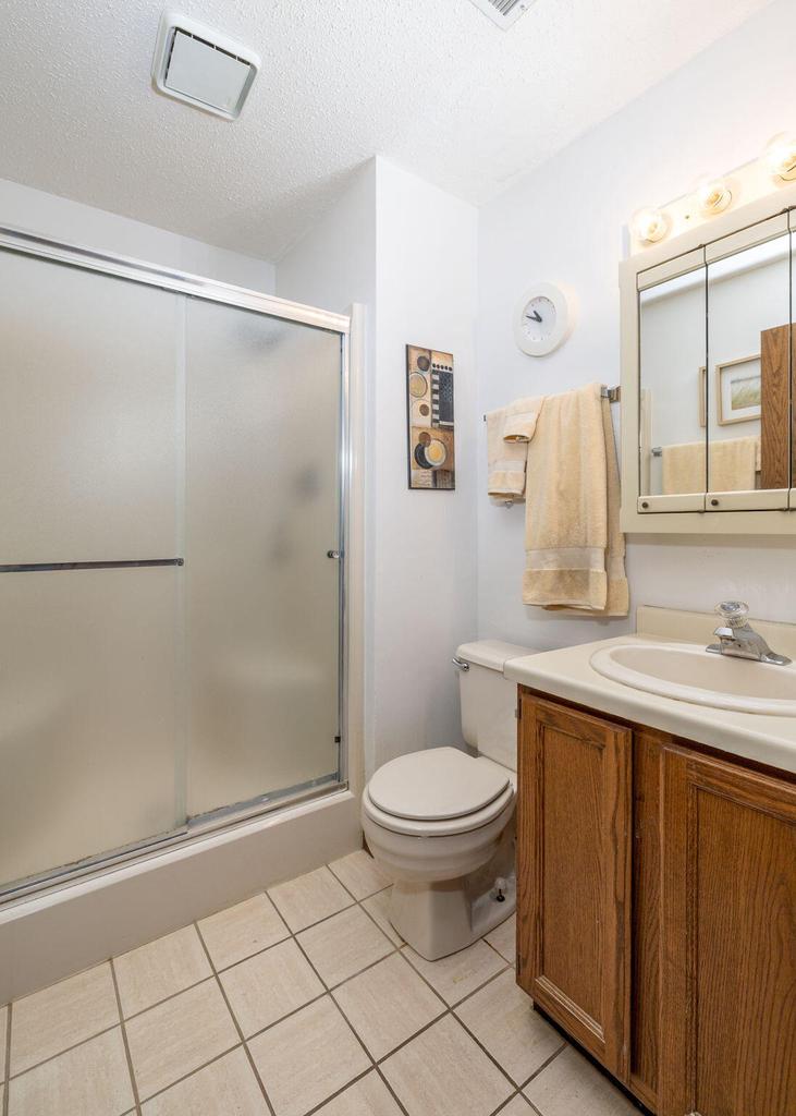 1341 Lauderdale PLACE