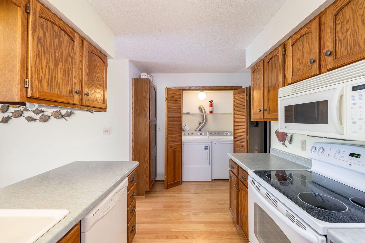 1341 Lauderdale PLACE
