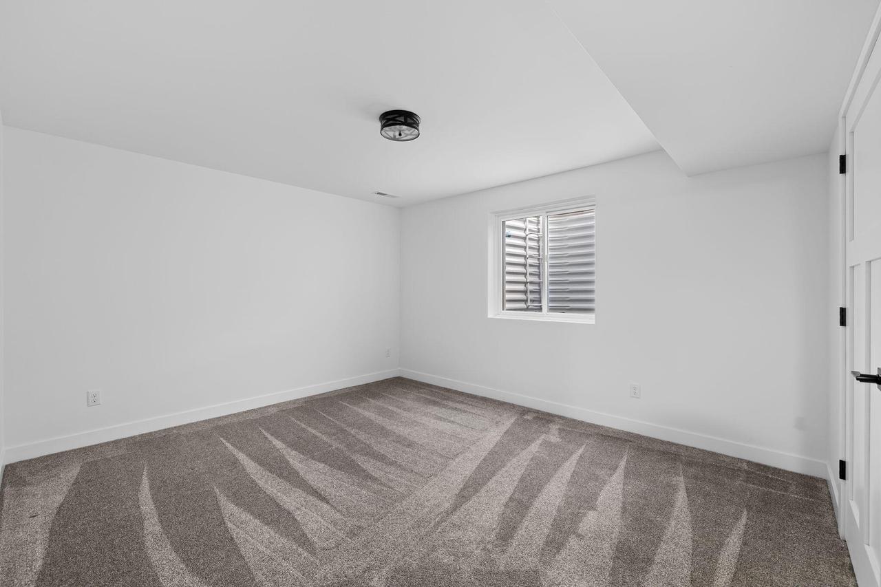 269 Weston ROAD