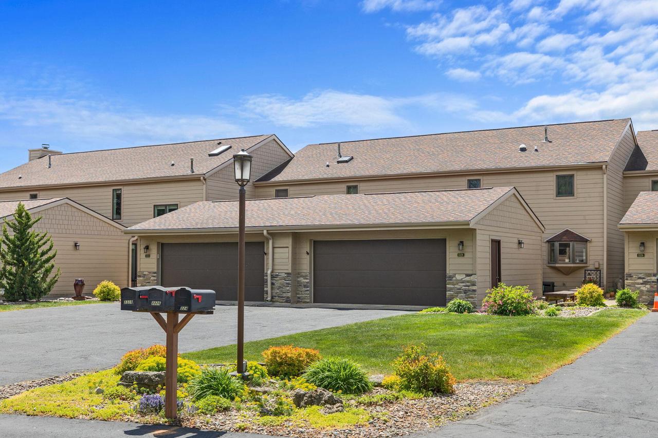 3328 Bayside COURT