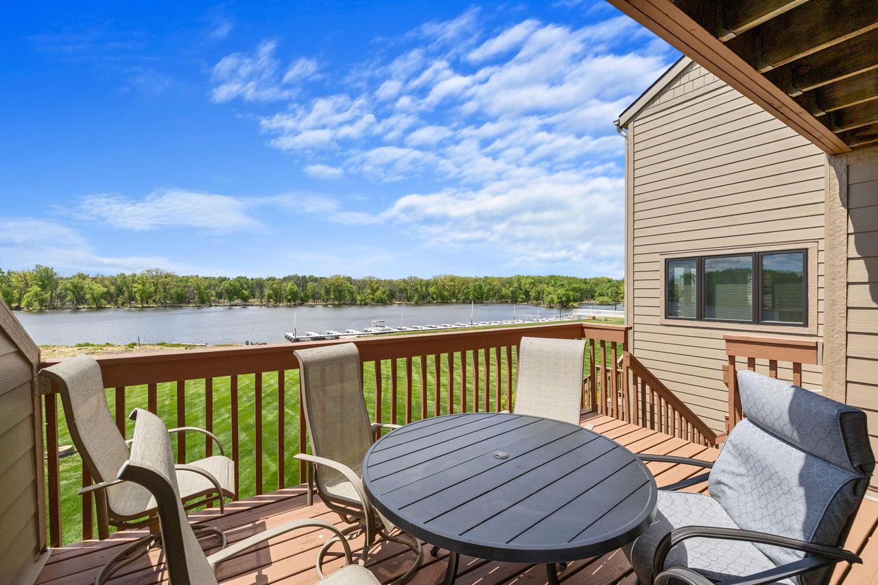 3328 Bayside COURT