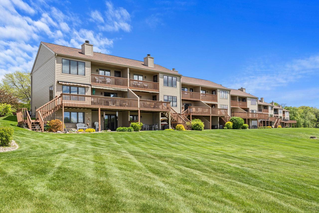 3328 Bayside COURT